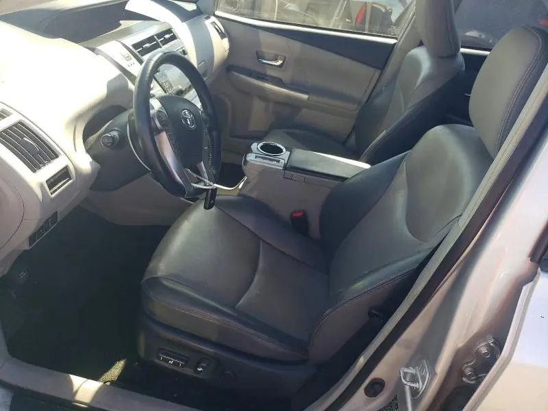 2015 TOYOTA PRIUS V FIVE  