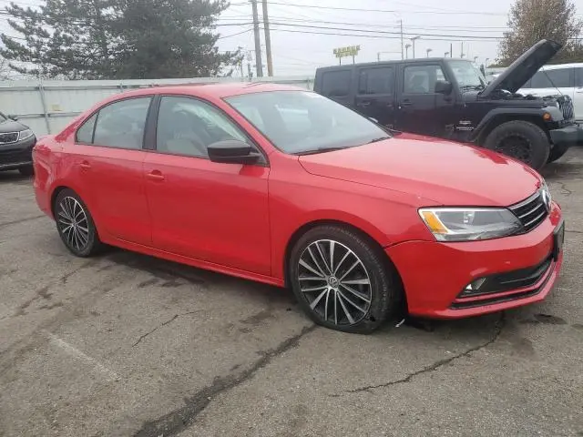 2016 VOLKSWAGEN JETTA SPORT  