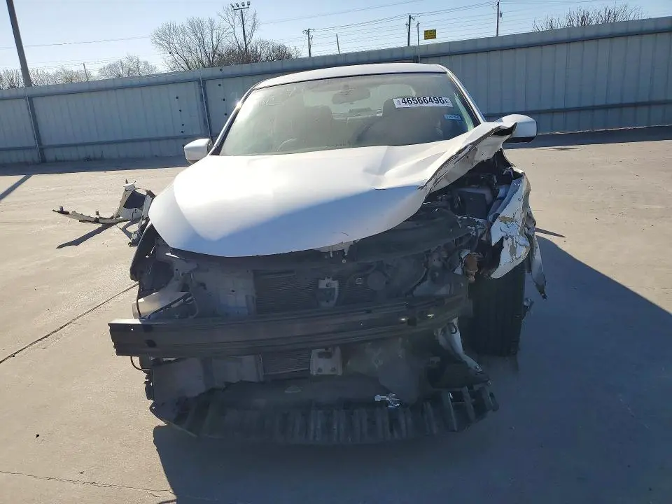 2016 NISSAN SENTRA SV  