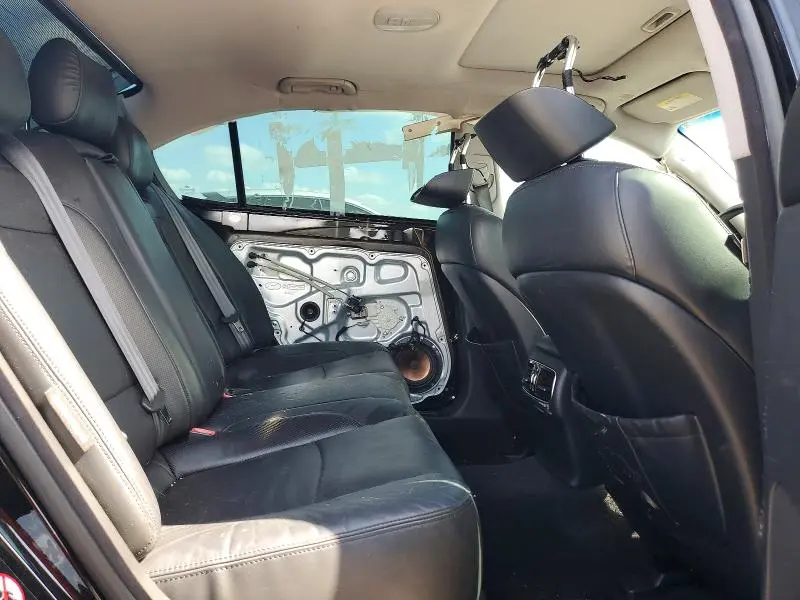 2012 HYUNDAI GENESIS 5.0L  