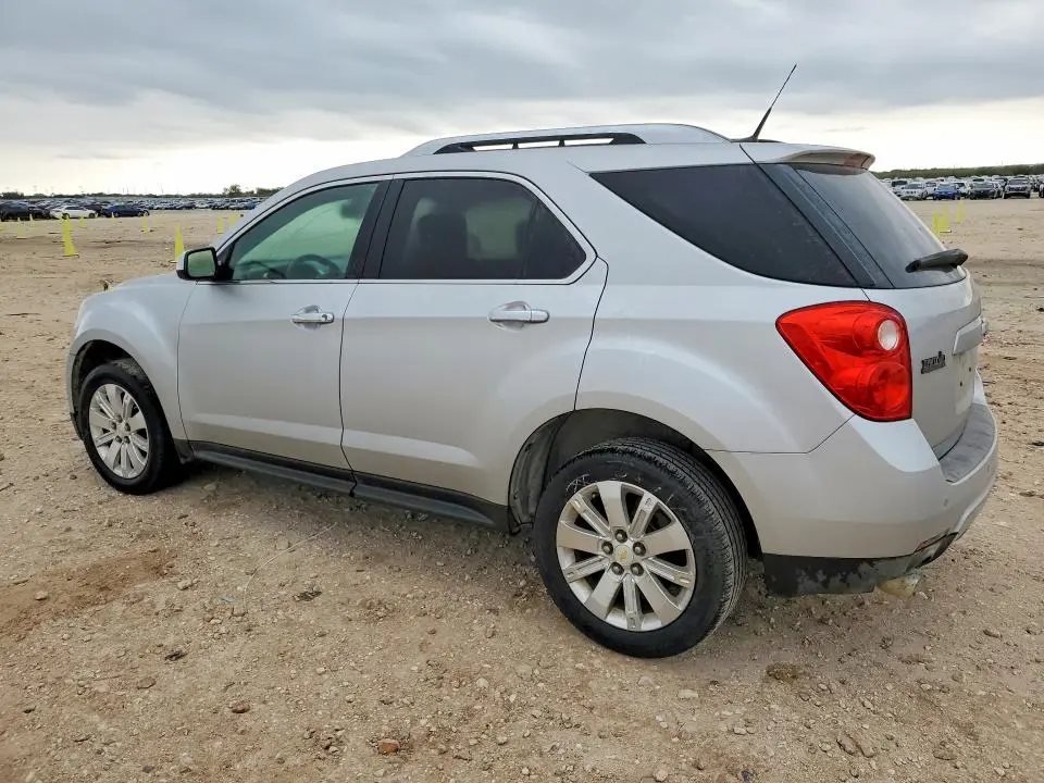 2010 CHEVROLET EQUINOX LT  
