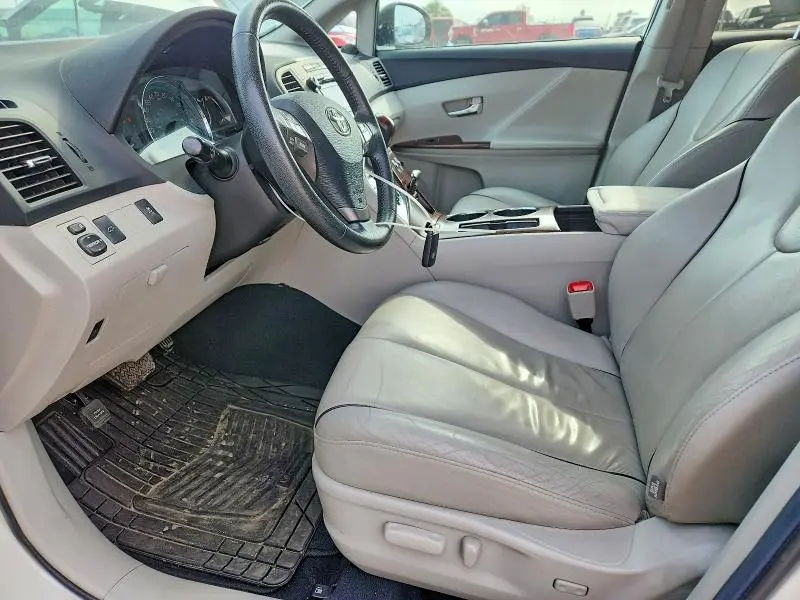 2012 TOYOTA VENZA XLE  