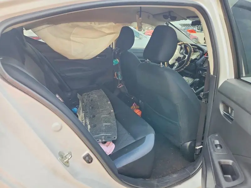 2024 NISSAN VERSA SV  