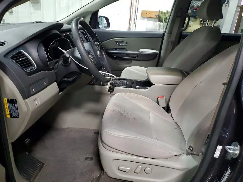 2016 KIA SEDONA LX  