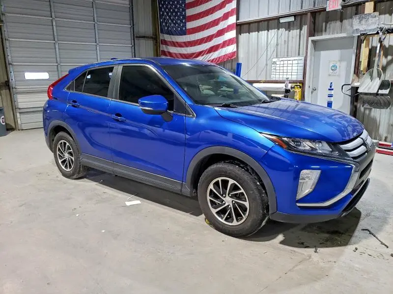 2020 MITSUBISHI ECLIPSE CROSS ES  