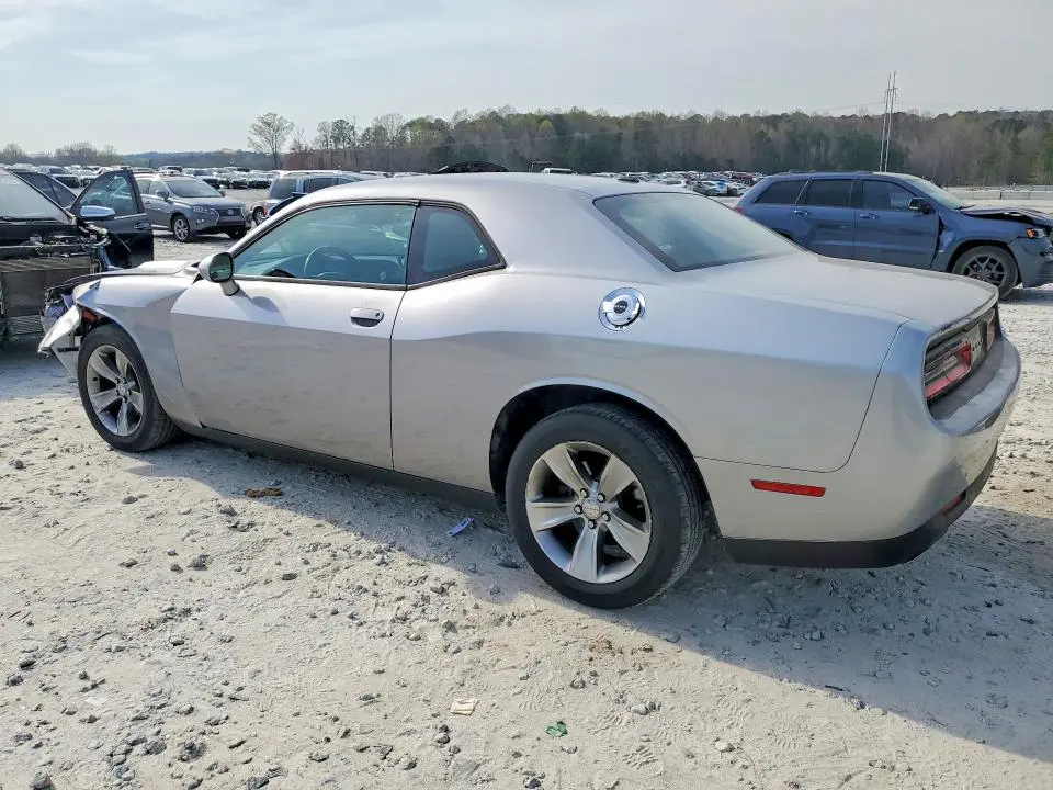 2016 DODGE CHALLENGER SXT  