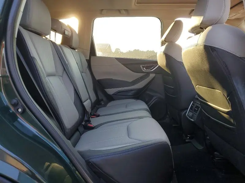 2022 SUBARU FORESTER LIMITED  