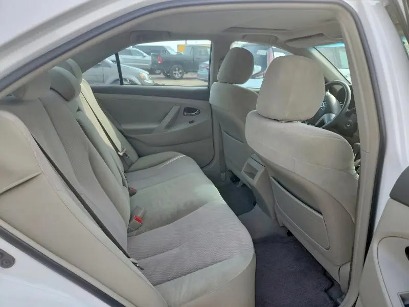 2011 TOYOTA CAMRY LE  