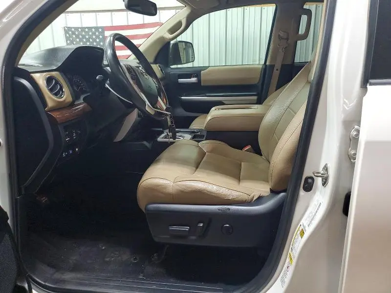 2017 TOYOTA TUNDRA CREWMAX LIMITED  
