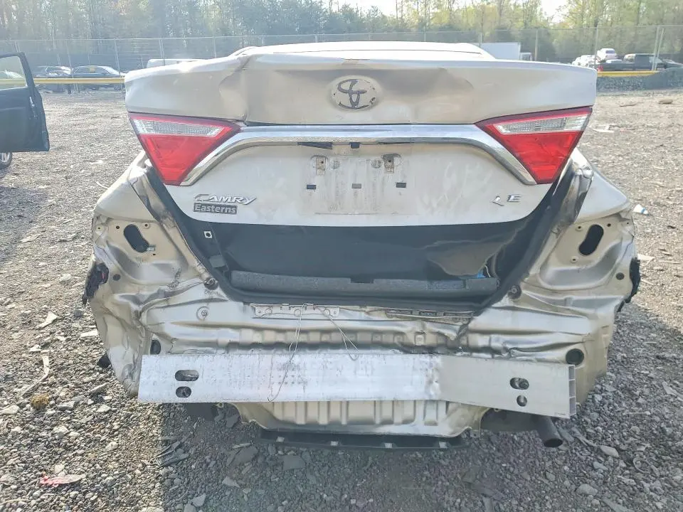 2017 TOYOTA CAMRY LE  