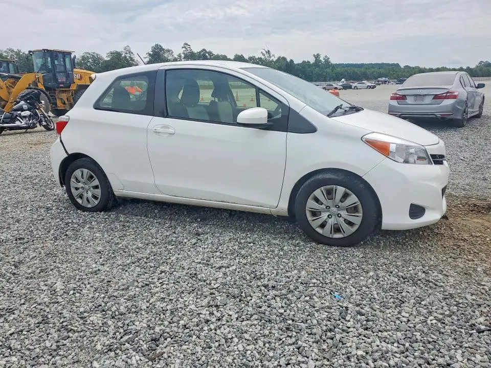 2012 TOYOTA YARIS 3-DOOR L  