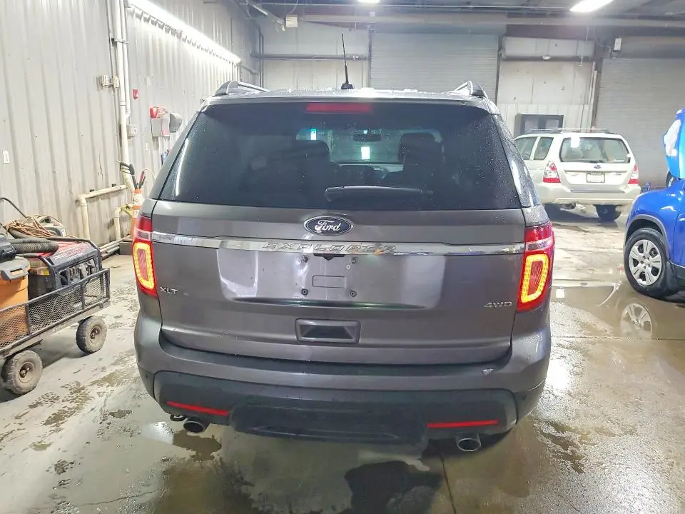 2011 FORD EXPLORER XLT  