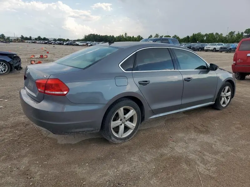 2012 VOLKSWAGEN PASSAT SE  