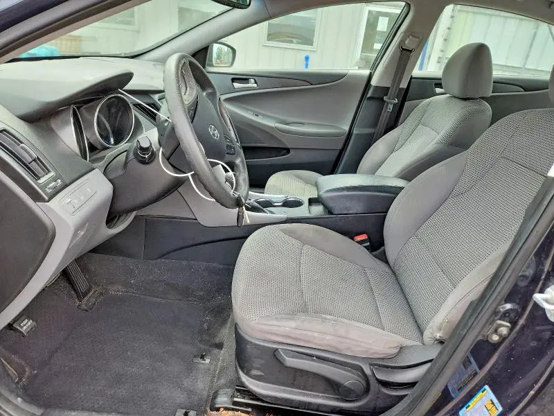 2011 HYUNDAI SONATA GLS  