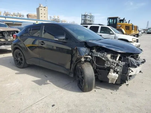 2022 TOYOTA C-HR XLE  