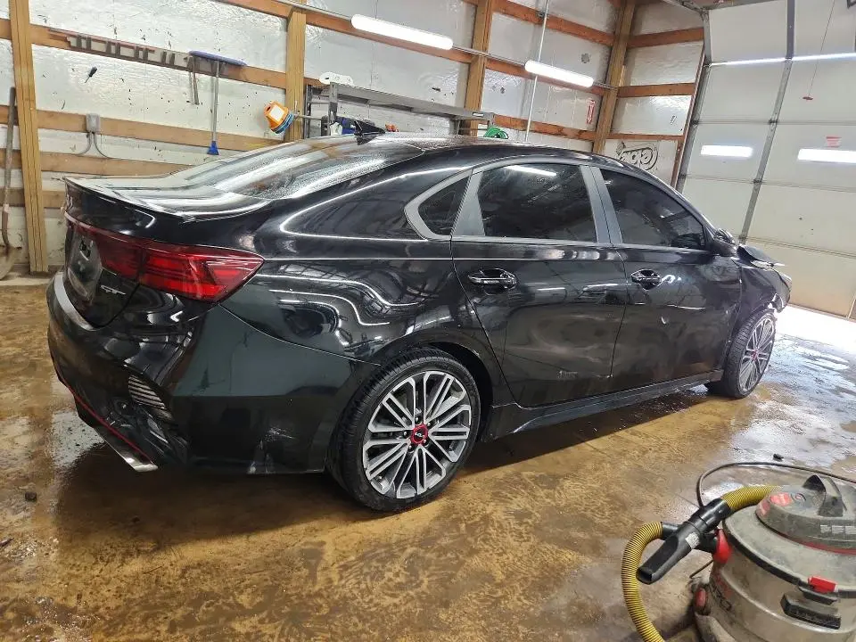 2022 KIA FORTE GT  