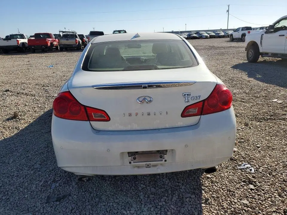 2012 INFINITI G37 JOURNEY  