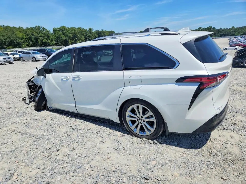 2023 TOYOTA SIENNA PLATINUM 7-PASSENGER  