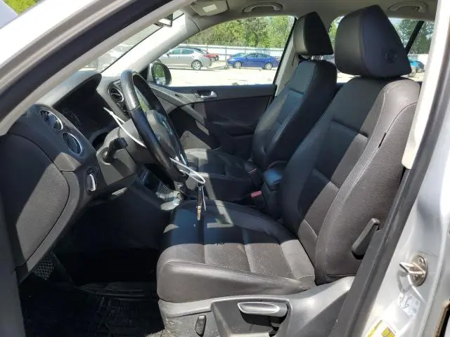 2016 VOLKSWAGEN TIGUAN S  