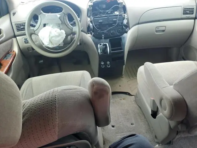 2010 TOYOTA SIENNA CE  