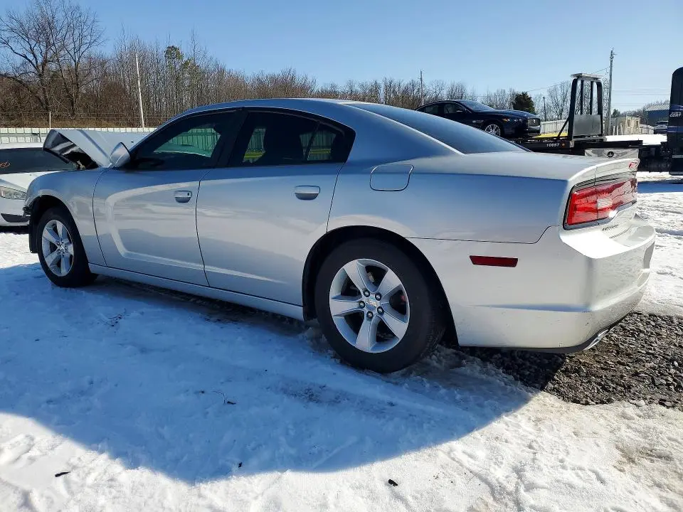 2012 DODGE CHARGER SE  