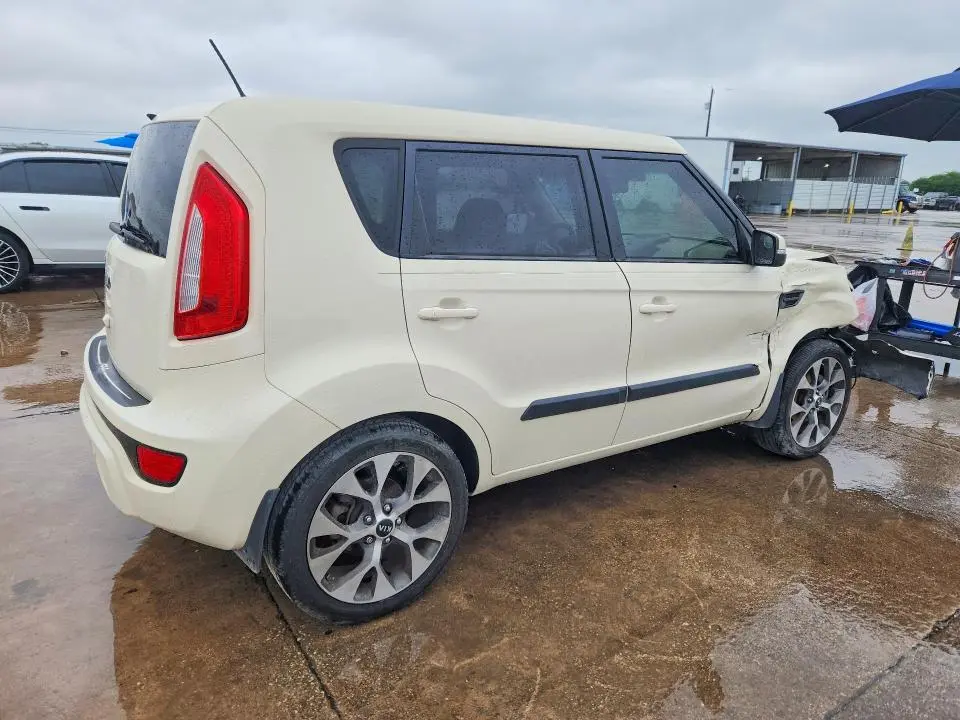 2013 KIA SOUL !  