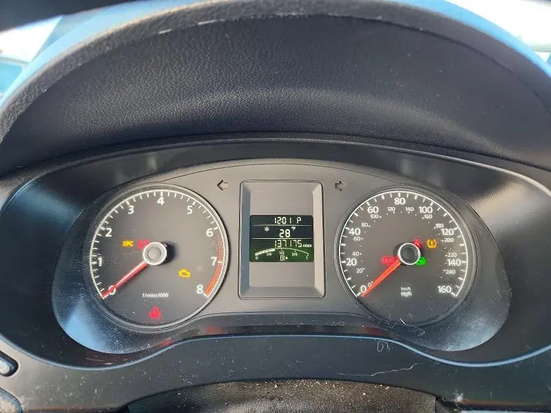 2013 VOLKSWAGEN JETTA BASE  