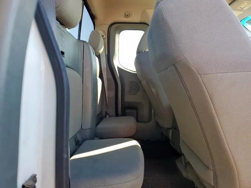 2016 NISSAN FRONTIER S  