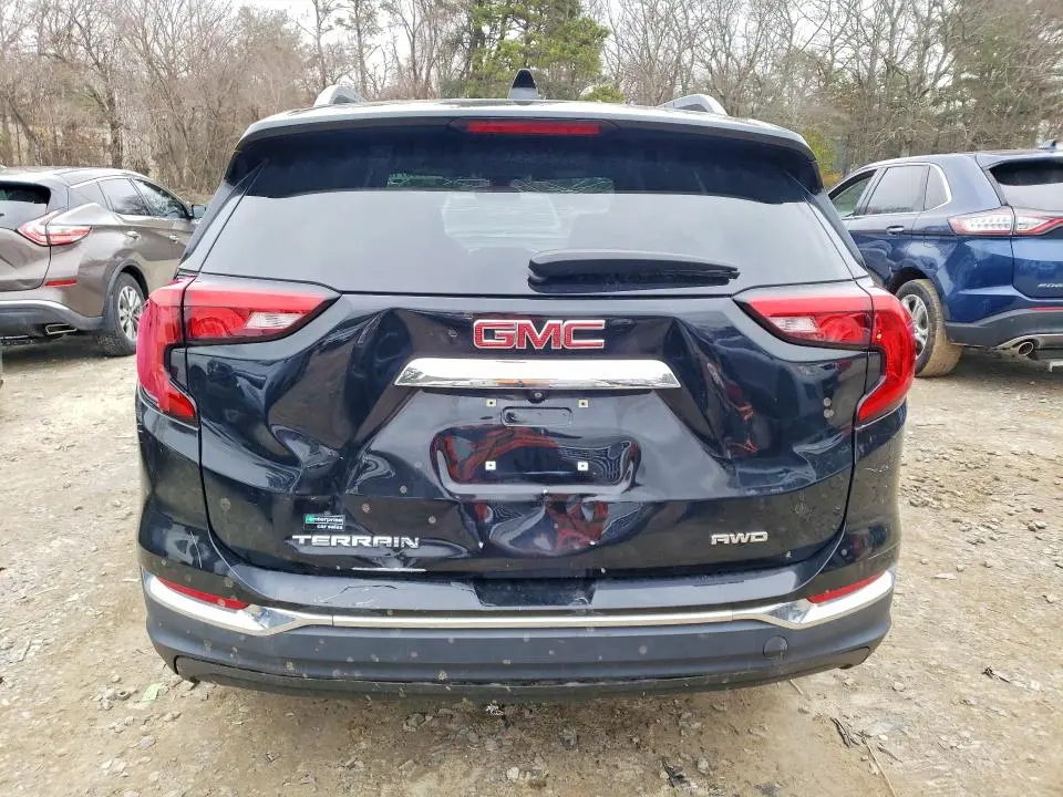 2021 GMC TERRAIN SLT  