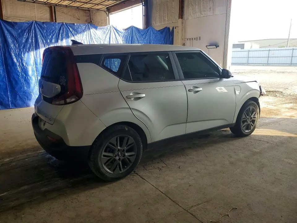 2021 KIA SOUL S  