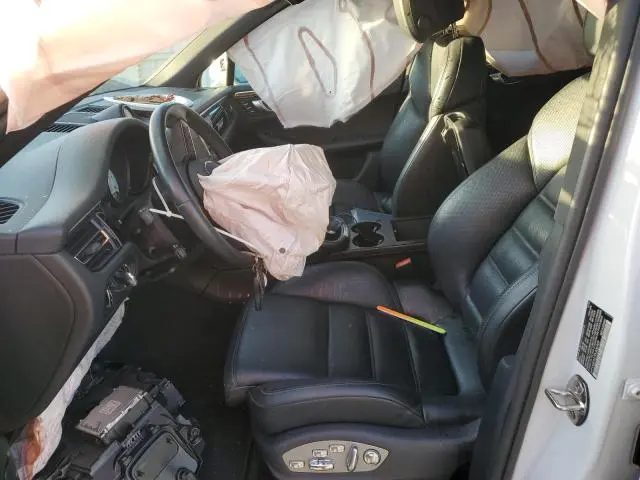 2023 PORSCHE MACAN S  