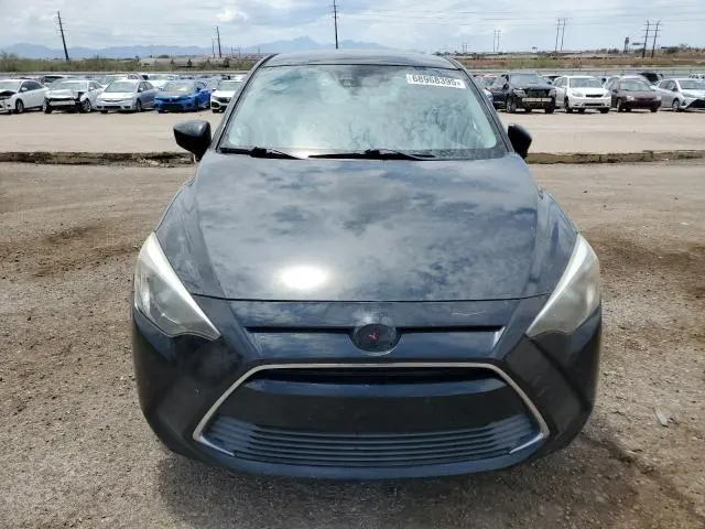 2017 TOYOTA YARIS IA   