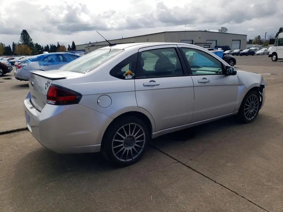 2010 FORD FOCUS SES  