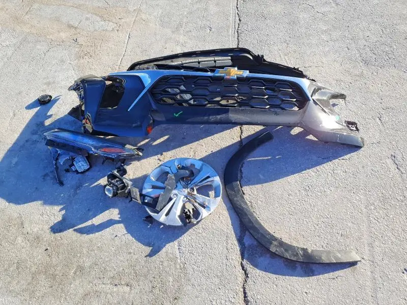 2024 CHEVROLET TRAX LS  