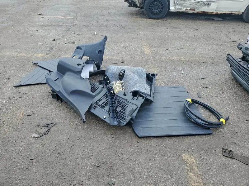 2014 TOYOTA VENZA LE  