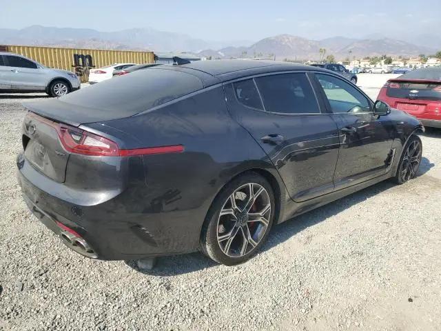 2019 KIA STINGER GT2  