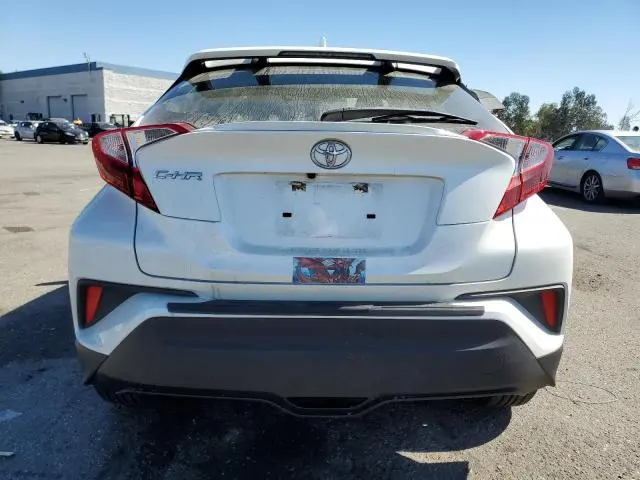2021 TOYOTA C-HR XLE  