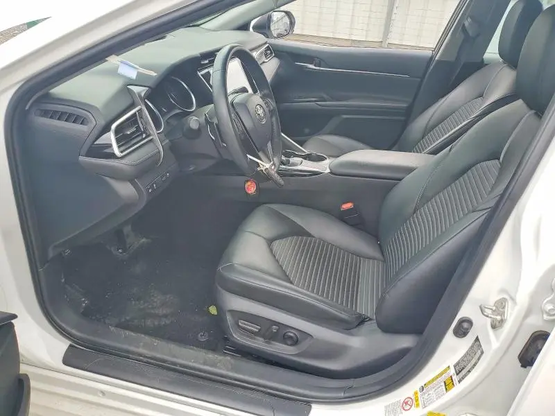 2018 TOYOTA CAMRY   