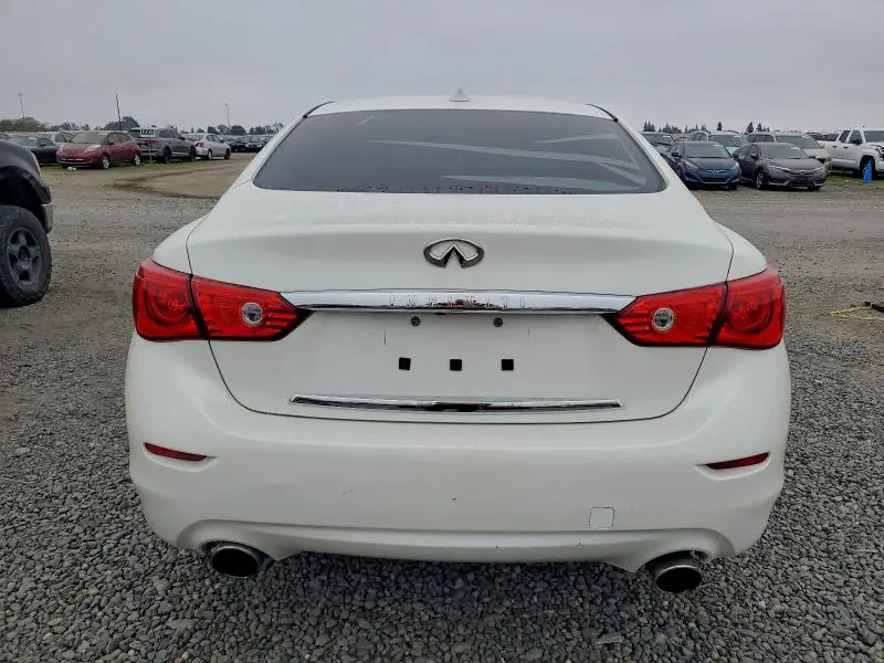 2016 INFINITI Q50 PREMIUM  