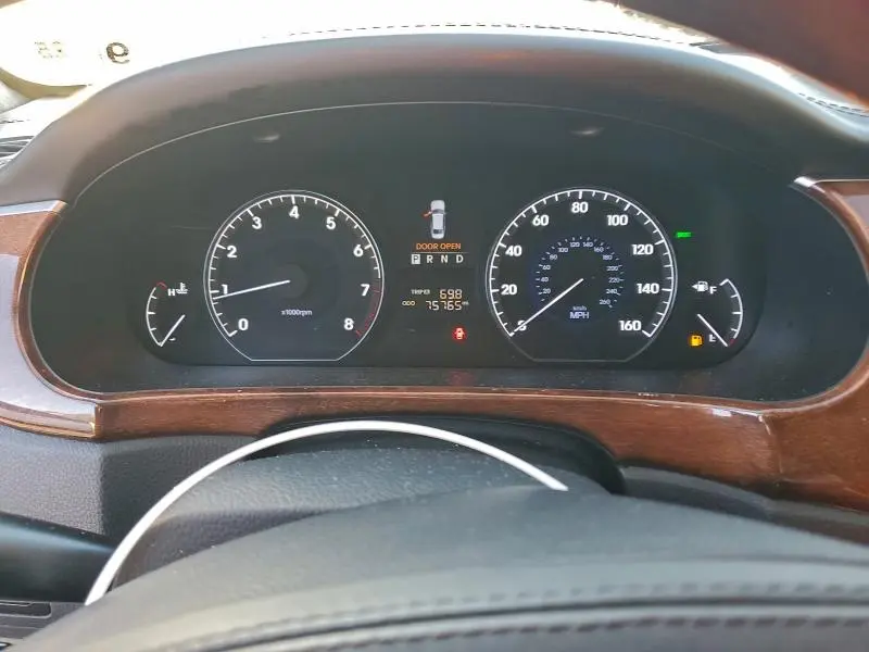 2012 HYUNDAI EQUUS SIGNATURE  