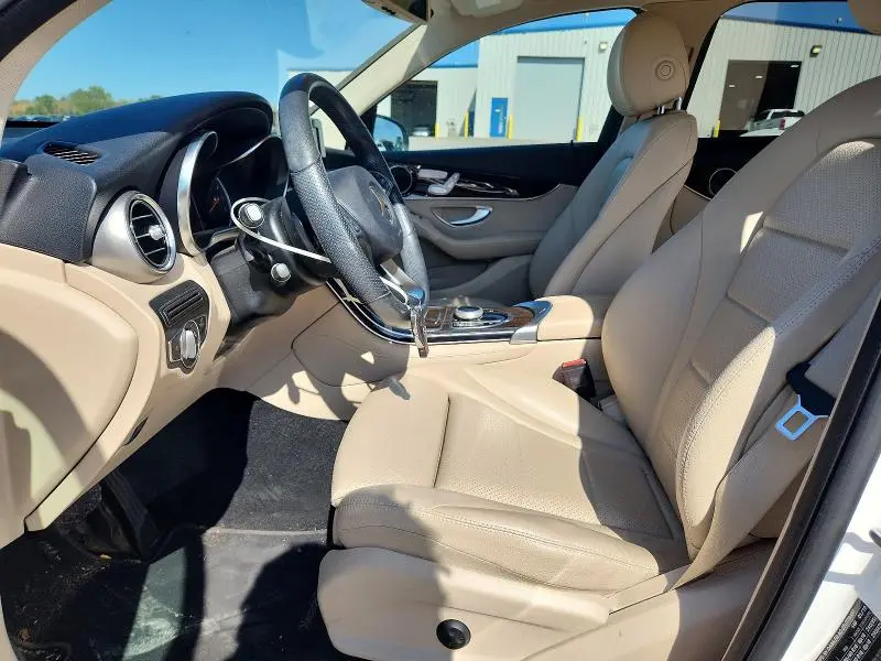 2019 MERCEDES-BENZ GLC 300  