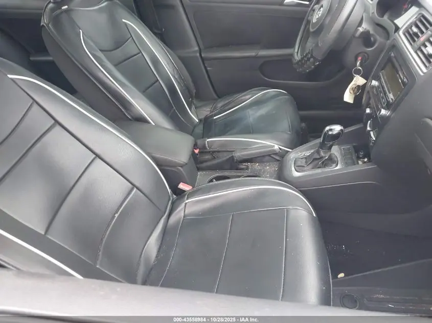 2011 VOLKSWAGEN JETTA 2.5L SE