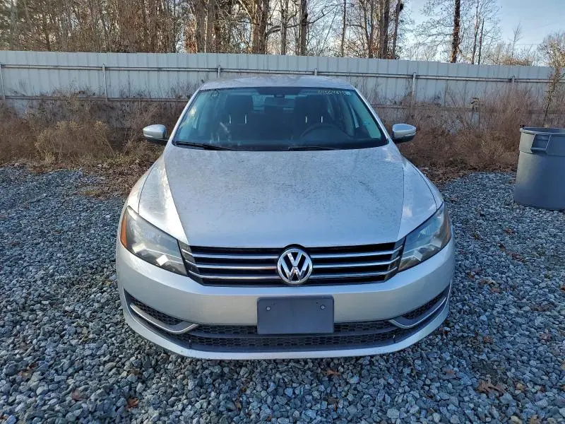 2014 VOLKSWAGEN PASSAT S  