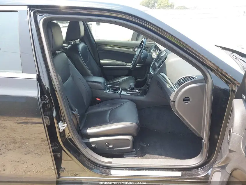 2012 CHRYSLER 300 LIMITED