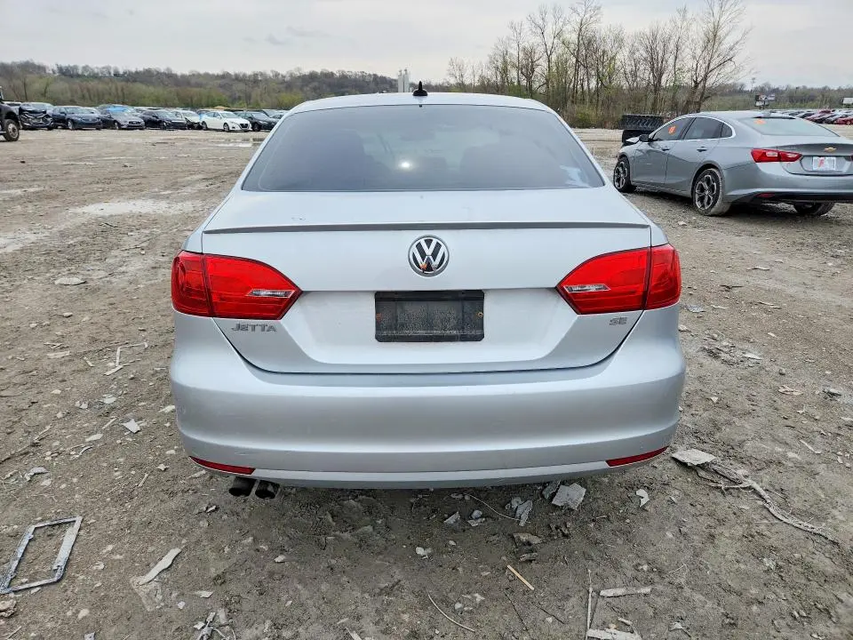 2014 VOLKSWAGEN JETTA SE  