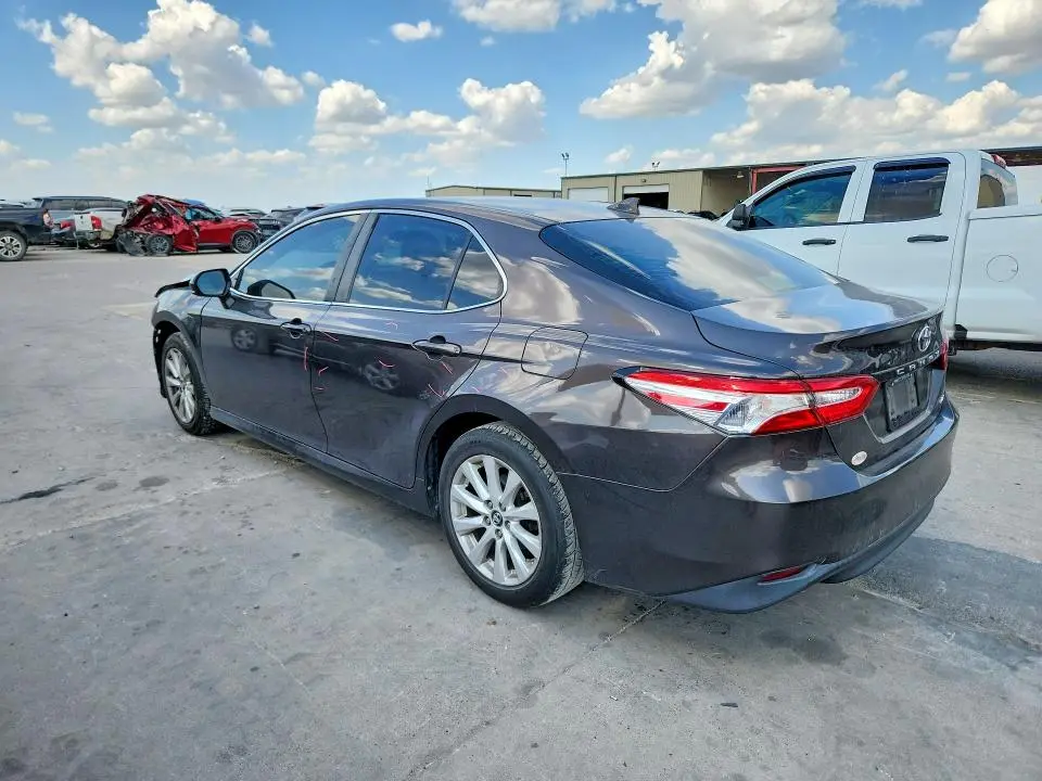 2019 TOYOTA CAMRY LE  