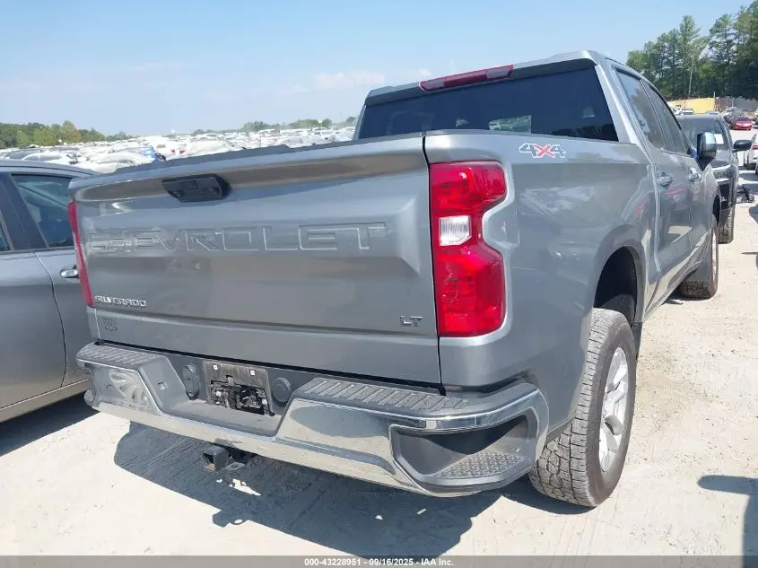 2023 CHEVROLET SILVERADO 1500 4WD  STANDARD BED LT