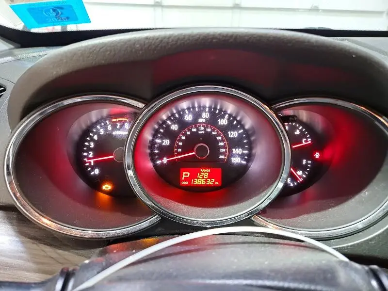 2011 KIA SORENTO LX  