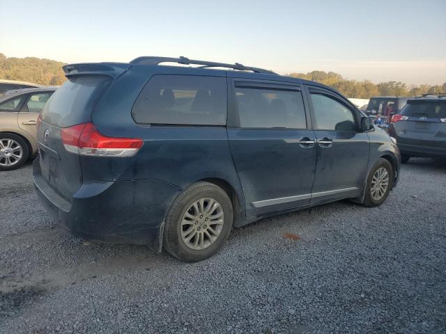 2012 TOYOTA SIENNA XLE