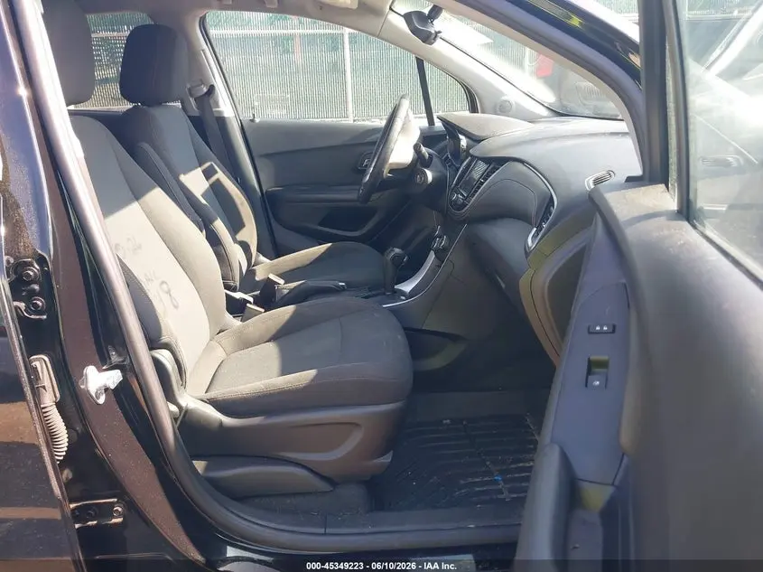 2020 CHEVROLET TRAX AWD LS